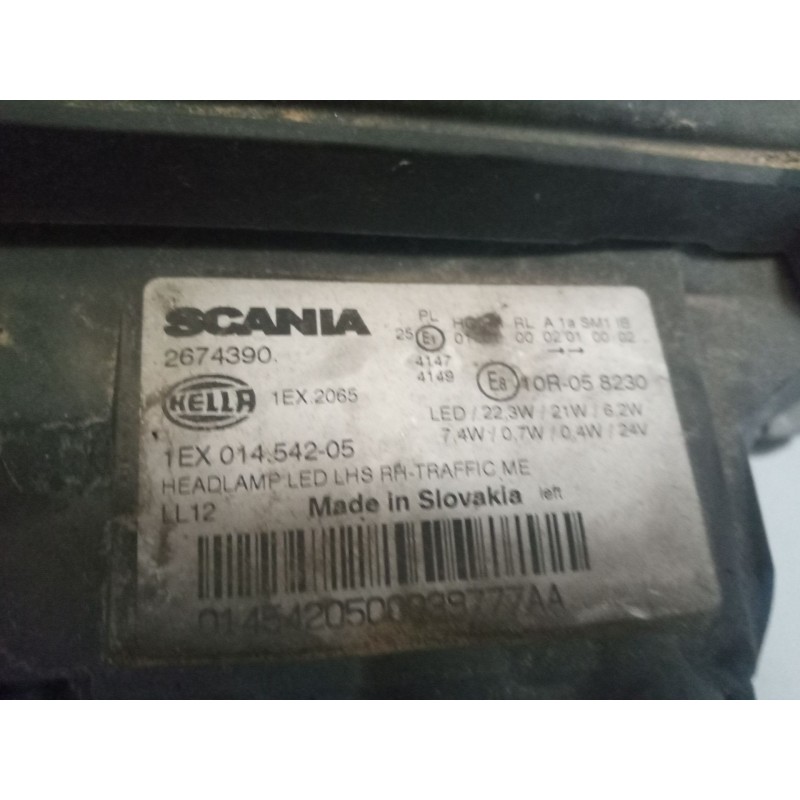 Recambio de faro izquierdo para scania serie p/g/r (c-clase) fsa r450 (4x2) largo cr 19 a referencia OEM IAM 2674390 - Blanco 2