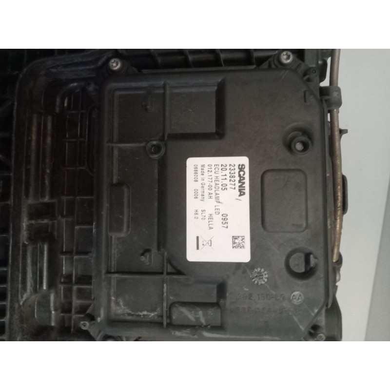 Recambio de faro izquierdo para scania serie p/g/r (c-clase) fsa r450 (4x2) largo cr 19 a referencia OEM IAM 2674390 - Blanco 4