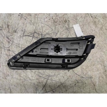 Recambio de molduras traseras para volkswagen t-roc 2.0 tdi referencia OEM IAM 2GA807246C 2GA807012A 