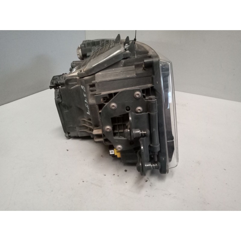 Recambio de faro izquierdo para scania serie p/g/r (c-clase) fsa r450 (4x2) largo cr 19 a referencia OEM IAM 2674390 - Blanco 6