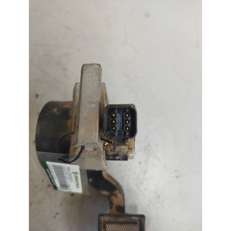 Recambio de pedal acelerador para volvo fm 12 2002  12.1 diesel (d12d420) referencia OEM IAM 82627979 - Blanco 2