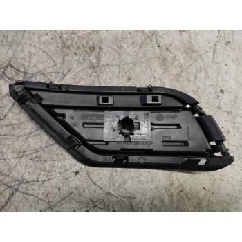 Recambio de molduras traseras para volkswagen t-roc 2.0 tdi referencia OEM IAM 2GA807245C 2GA807011A 