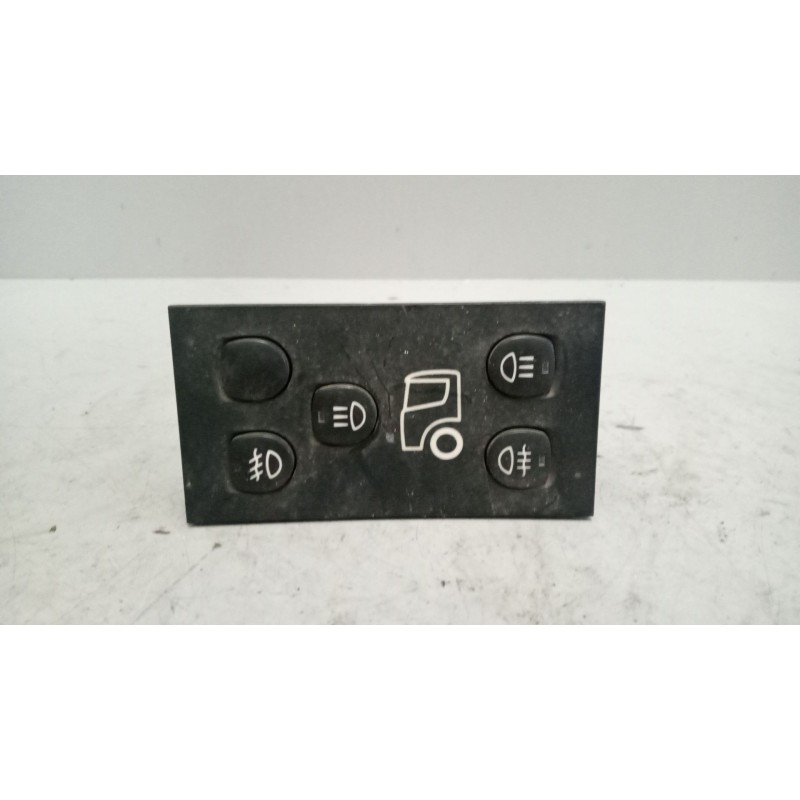 Recambio de mando luces para scania serie p/g/r (c-clase) 15.6 diesel referencia OEM IAM 1507637  