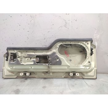 Recambio de tapa maletero para land rover discovery v6 td se referencia OEM IAM   