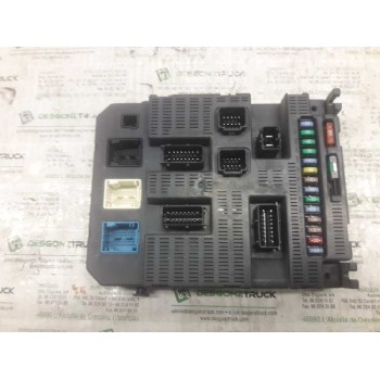 CAJA RELES / FUSIBLES 9663798180 2658512050208 BSI
