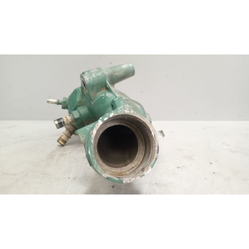 Recambio de tubo para volvo fm 460 12.8 diesel referencia OEM IAM 22422794  TUBO REFRIGERACION - Blanco 3