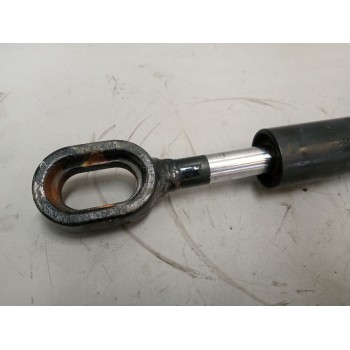 Recambio de brazo elevacion cabina para man le 12.225 lc referencia OEM IAM 85417236018  