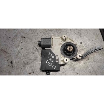 MOTOR ELEVALUNAS TRASERO DERECHO 981537103 0130822218 