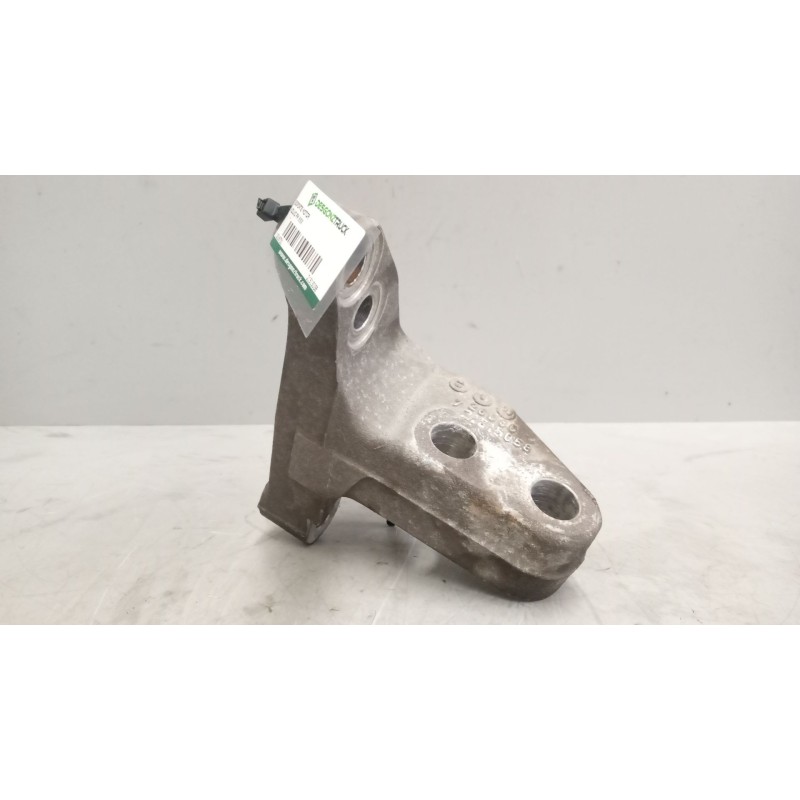 Recambio de soporte motor para volvo fm 460 12.8 diesel referencia OEM IAM 21515058 - Blanco 2