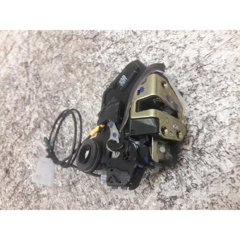 Recambio de cerradura puerta trasera derecha para toyota corolla (e12) 2.0 turbodiesel cat referencia OEM IAM  2 PINS - Azul