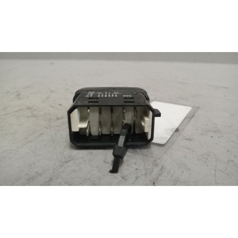Recambio de interruptor para scania serie p/g/r (c-clase) 15.6 diesel referencia OEM IAM 1421845 - Blanco 4