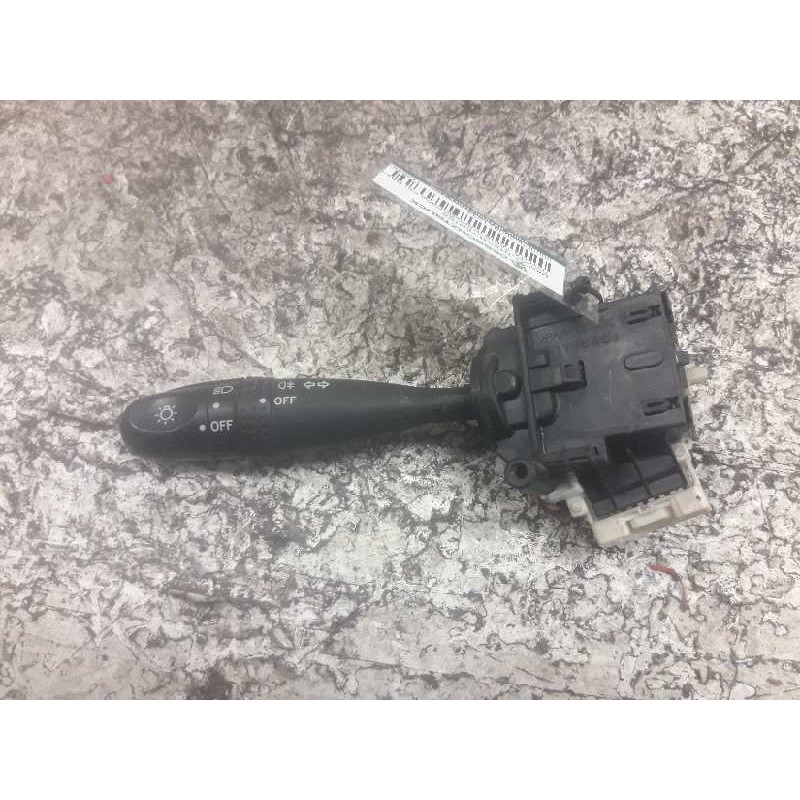 Recambio de mando intermitentes para toyota yaris (ncp1/nlp1/scp1) 1.4 d-4d expo referencia OEM IAM  12 PINS 