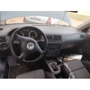 volkswagen golf iv berlina (1j1) del año 2003