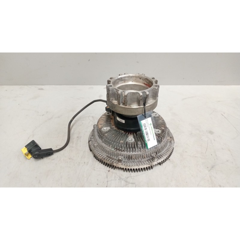 Recambio de ventilador viscoso motor para volvo fm 460 12.8 diesel referencia OEM IAM 21990512 - Blanco 2