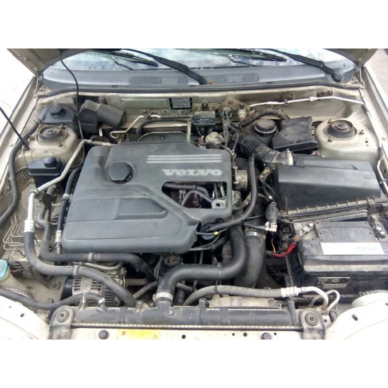 VOLVO S40 BERLINA