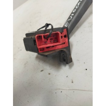Recambio de mando limpia para iveco eurocargo chasis  (typ 100 e 21) tráfico urbano referencia OEM IAM   