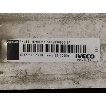 Recambio de intercooler para iveco daily vi furgoneta 33s12, 35s12, 35c12 referencia OEM IAM 5802036825  