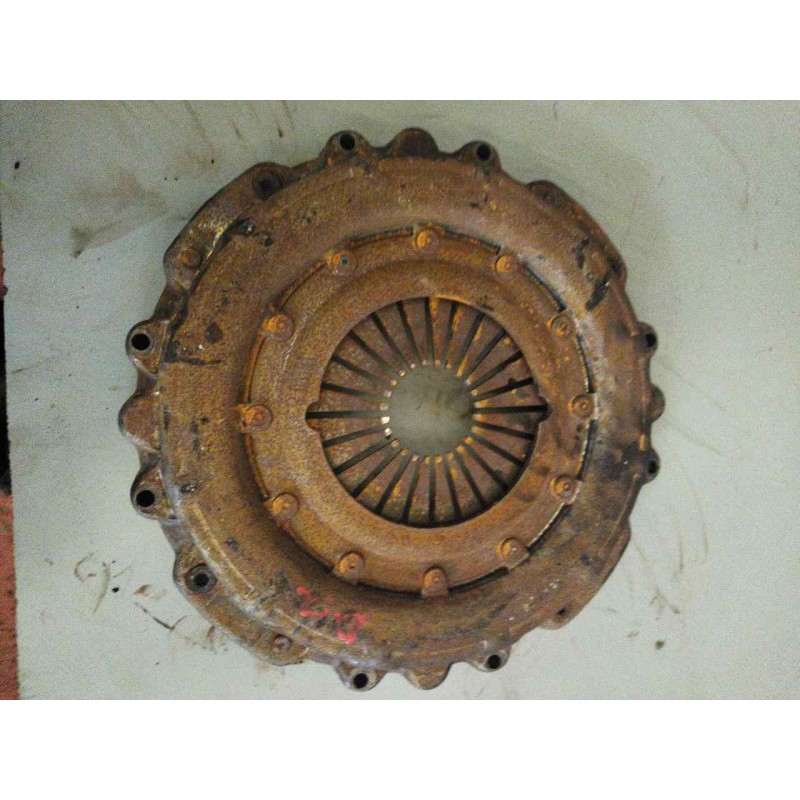 Recambio de maza embrague para volvo fl xxx fg 4x2 cabina para grupos (l4h1c) referencia OEM IAM 20812540  