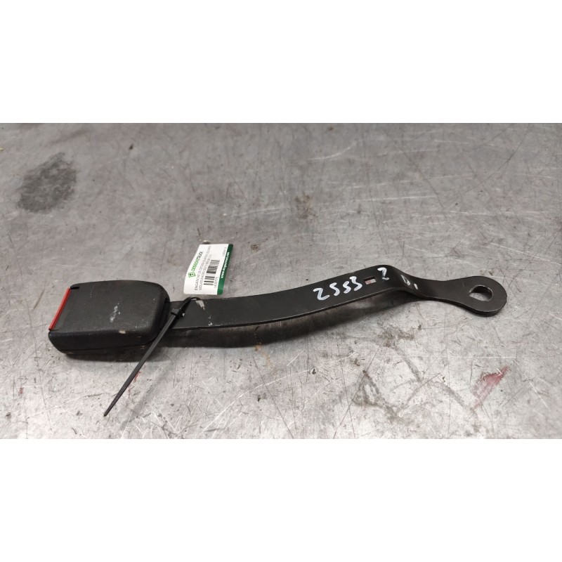 Recambio de enganche de cinturon delantero izquierdo para volkswagen golf iv berlina (1j1) 1.9 tdi referencia OEM IAM 1J3858471B - Blanco 3