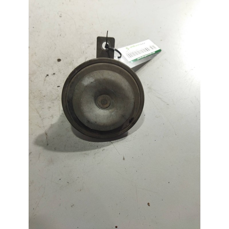 Recambio de claxon para mercedes-benz sprinter (w901,w904) caja cerr. 2.3 cat referencia OEM IAM A28657625  