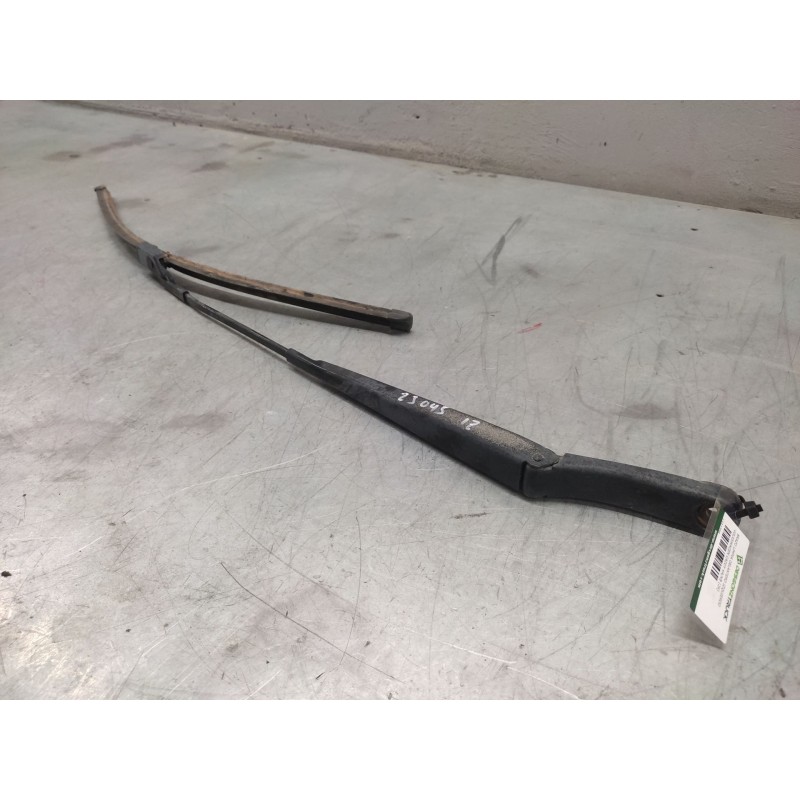 Recambio de brazo limpia delantero izquierdo para volkswagen caddy ka/kb (2k) furg. referencia OEM IAM   