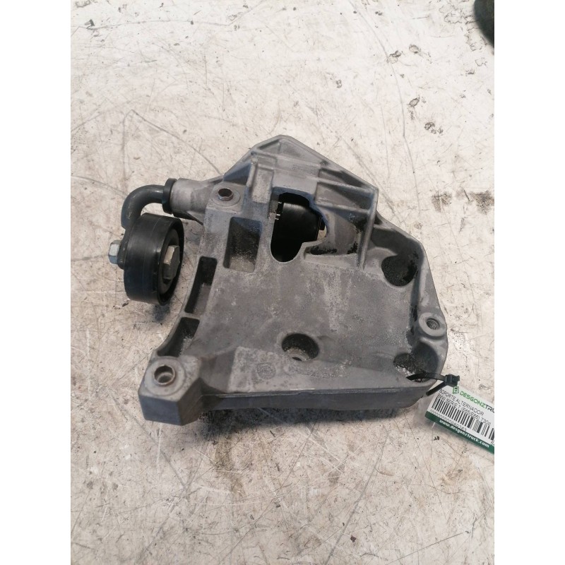 Recambio de soporte alternador para bmw serie 7 (e65/e66) 730d referencia OEM IAM 6455778670804  