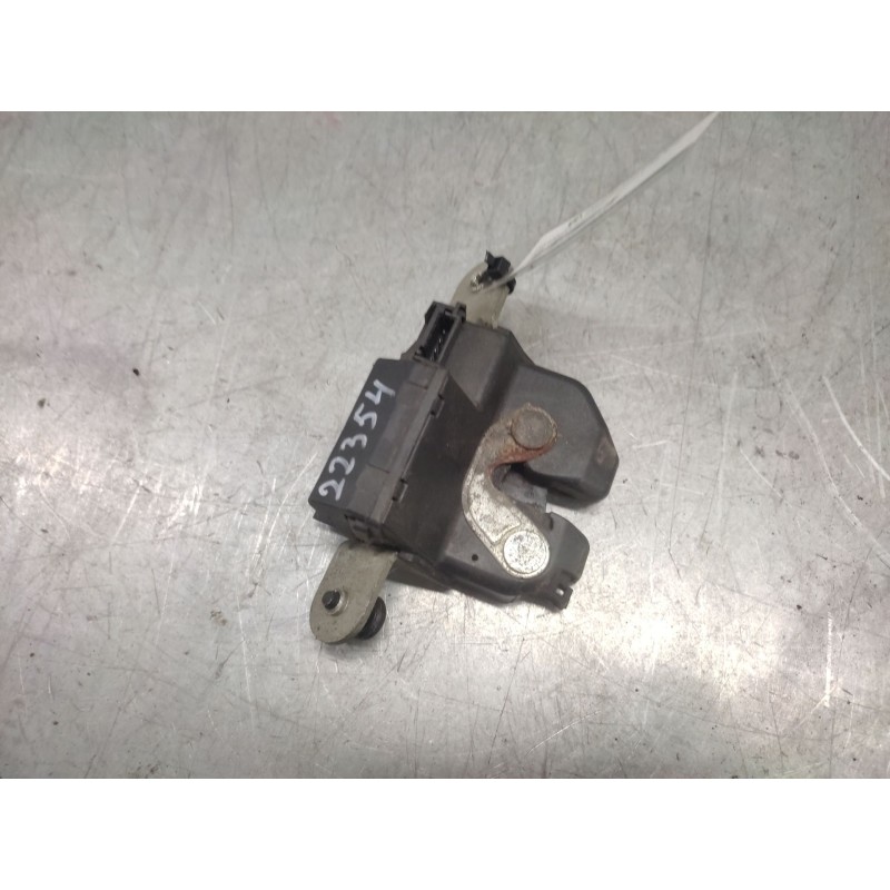 Recambio de cerradura maletero / porton para opel corsa d cosmo referencia OEM IAM  4 PINS - Rojo 2