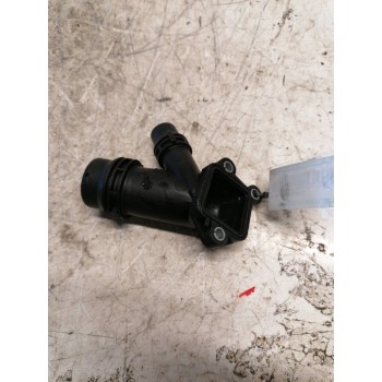 Recambio de pipa termostato para bmw serie 7 (e65/e66) 730d referencia OEM IAM 11122247744  