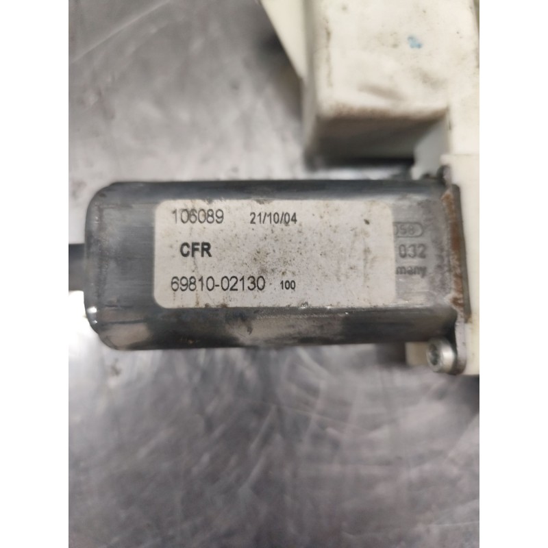 Recambio de elevalunas delantero derecho para toyota corolla (_e12_) 2.0 d-4d (cde120r_, cde120l_) referencia OEM IAM 69810-0213 - Plata 3