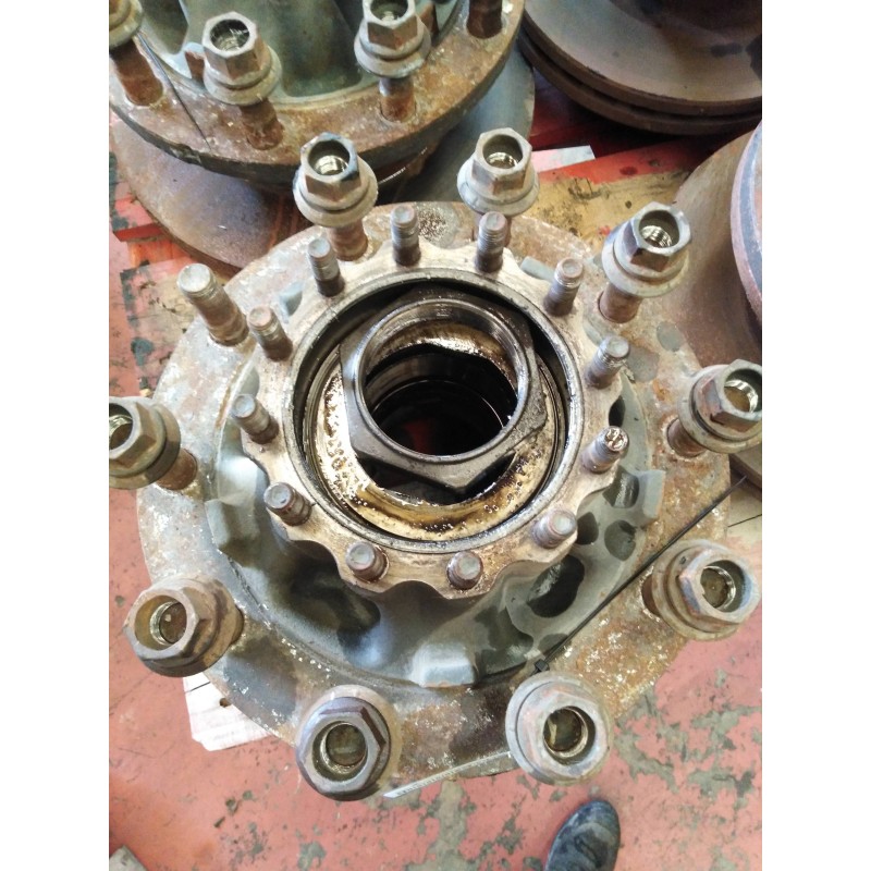 Recambio de buje trasero derecho para volvo fh 12 2002  fsa xlow 4x2 corto referencia OEM IAM 85105696 - Blanco 2