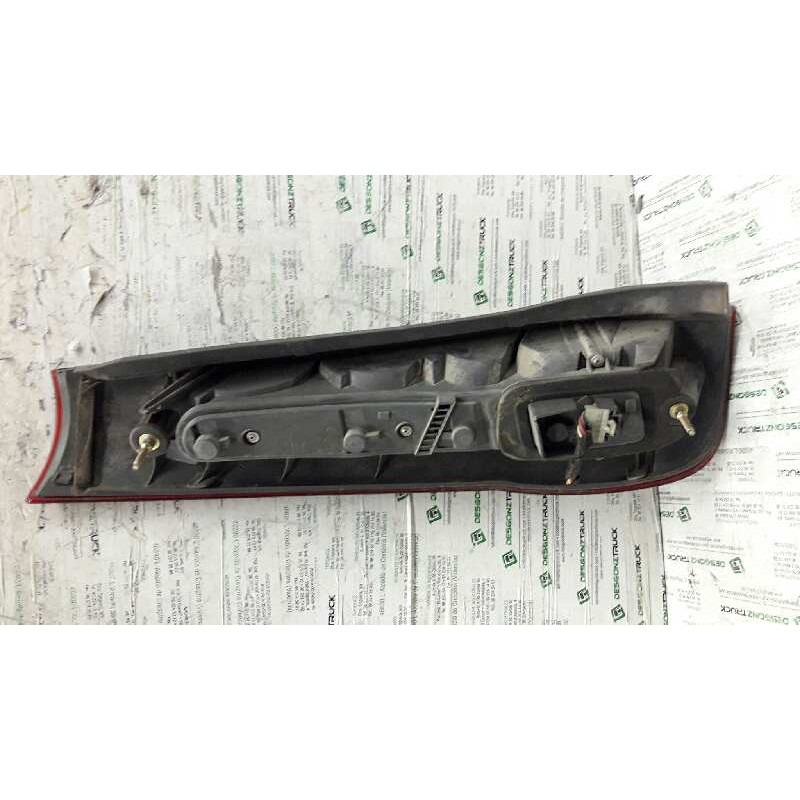 Recambio de piloto trasero derecho para fiat punto berl. (176) gt / t 130 referencia OEM IAM 2