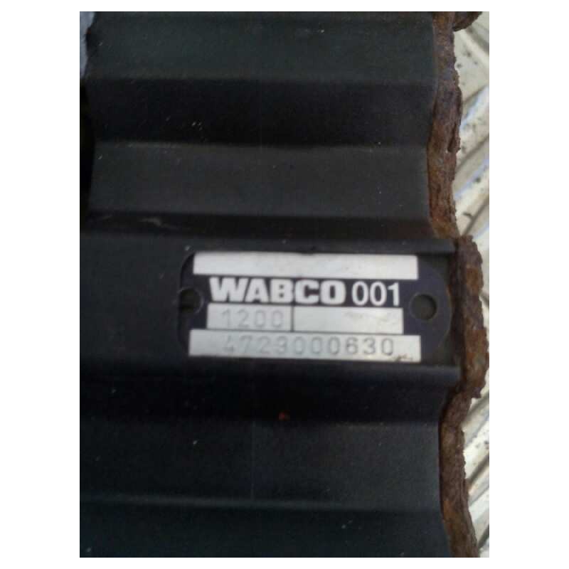 Recambio de valvula aire para iveco eurotech cursor (mh) 7.8 diesel referencia OEM IAM 4729000630  VALVULA CONTROL EJE ELEVABLE - Blanco 2