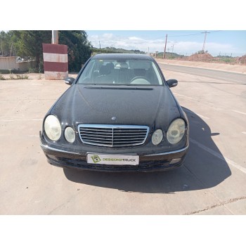 mercedes-benz clase e (w211) berlina del año 2004