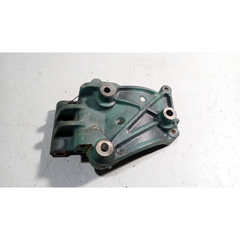 Recambio de soporte compresor a/a para volvo fm xxx 12.8 diesel referencia OEM IAM 22027552  