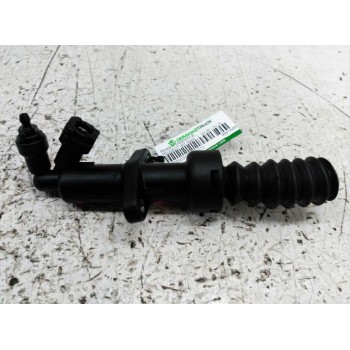 Recambio de bombin embrague para peugeot 407 sport referencia OEM IAM 9681495580  