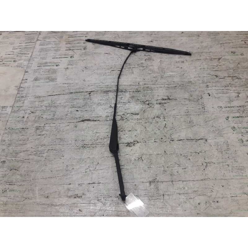 Recambio de brazo limpia delantero derecho para citroën berlingo 1.6 hdi 75 collection familiar referencia OEM IAM   
