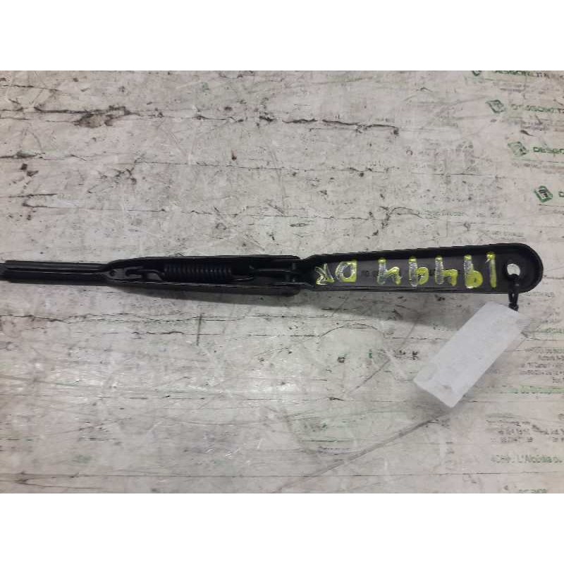 Recambio de brazo limpia delantero derecho para citroën berlingo 1.6 hdi 75 collection familiar referencia OEM IAM - Blanco 2