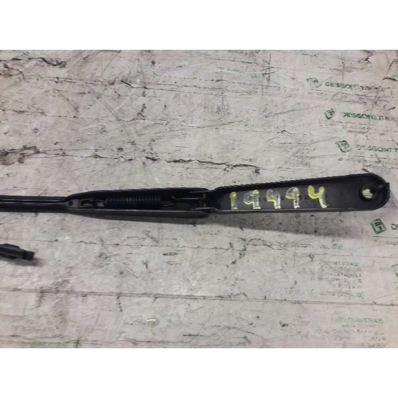 Recambio de brazo limpia delantero izquierdo para citroën berlingo 1.6 hdi 75 collection familiar referencia OEM IAM - Blanco 2