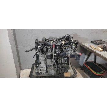 Recambio de motor completo para volvo c30 d5 kinetic referencia OEM IAM D5244T8 INYECCIÓN BOSCH 
