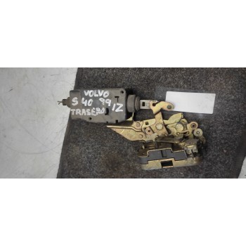 Recambio de cerradura puerta trasera izquierda para volvo s40 berlina td referencia OEM IAM   