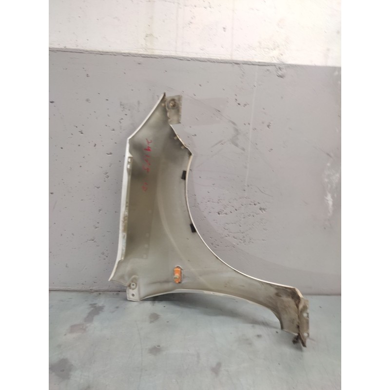 Recambio de aleta delantera izquierda para ford fiesta (cbk) ambiente referencia OEM IAM - Blanco 2