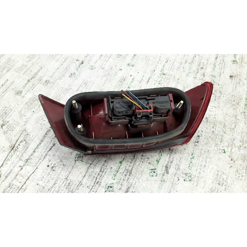 Recambio de piloto trasero derecho para alfa romeo 145 1.4 t.spark referencia OEM IAM 2