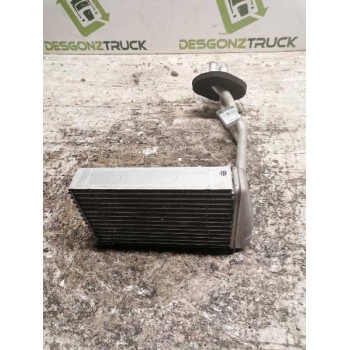 Recambio de radiador calefaccion / aire acondicionado para renault megane ii berlina 5p referencia OEM IAM 665426A  