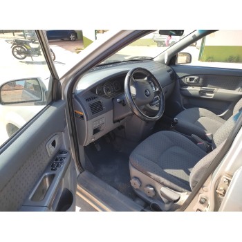 kia carens del año 2005