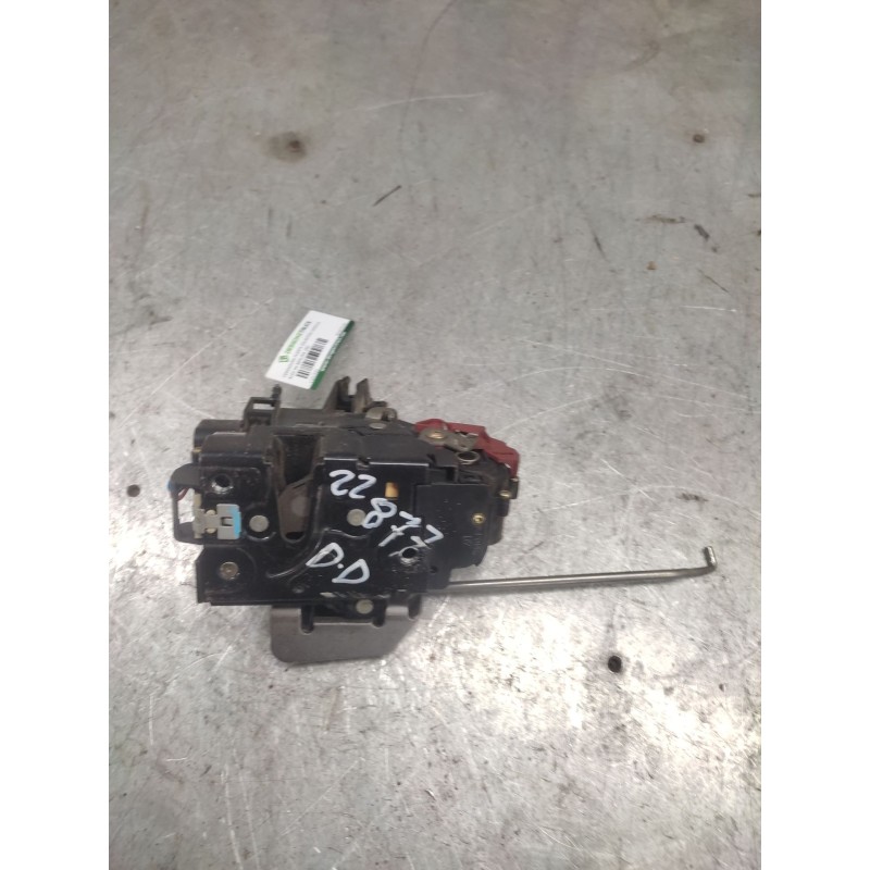 Recambio de cerradura puerta delantera derecha para audi a4 berlina (8e) 1.9 tdi (96kw) referencia OEM IAM 8E1837016C  7 PINS - Azul