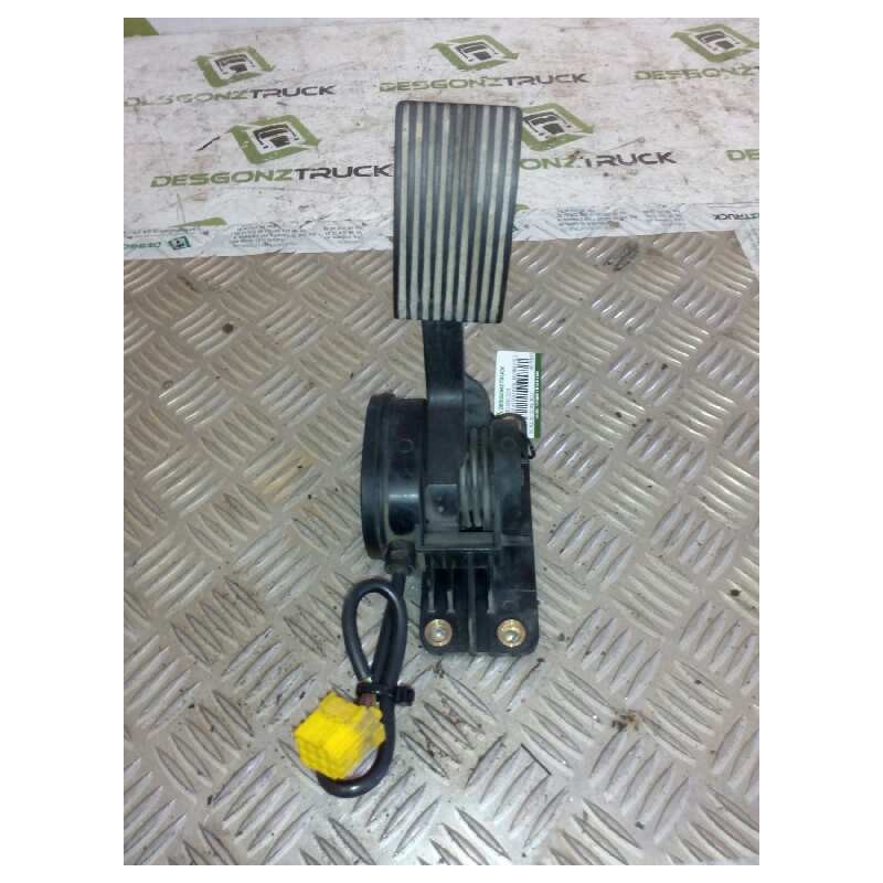Recambio de pedal acelerador para mercedes-benz atego 6-cil.4x2/bm 970,2,4-6 1223 (4x2) om 906 la l (largo) referencia OEM IAM A - Blanco