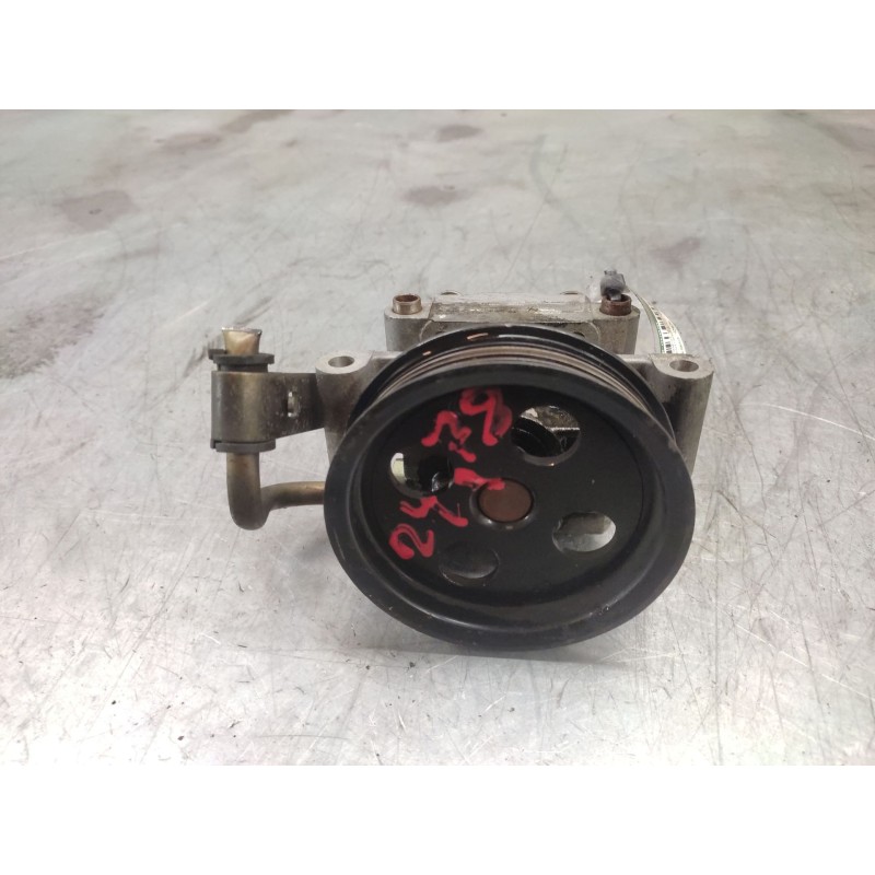 Recambio de bomba direccion para ford fiesta (cbk) ambiente referencia OEM IAM 2S6C3A696GB  