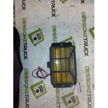 Recambio de faro antiniebla izquierdo para nissan trucks m 140.17 referencia OEM IAM   