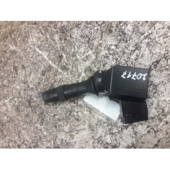 Recambio de mando limpia para toyota auris active referencia OEM IAM 17F144 17F582 13 PINS