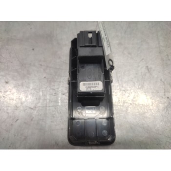 Recambio de mando elevalunas trasero derecho para land rover discovery v6 td se referencia OEM IAM YUD501070PVJ  